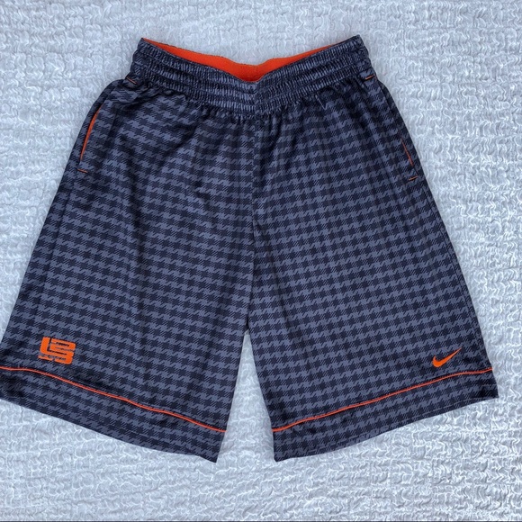 Nike Other - Nike houndstooth basketball shorts!